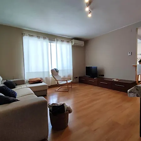 Lägenhet Amplio Piso En El Centro De *