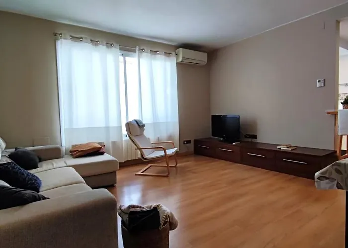 아파트 Amplio Piso En El Centro De *