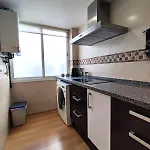 Amplio Piso En El Centro De Lägenhet