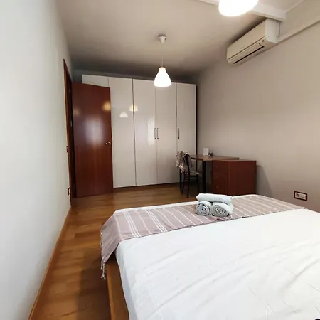 Amplio Piso En El Centro De Lägenhet *